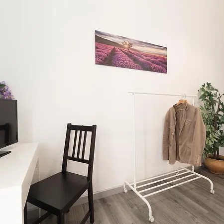 فندق مبيت وإفطار Tra L'etna E Il Mare 3*