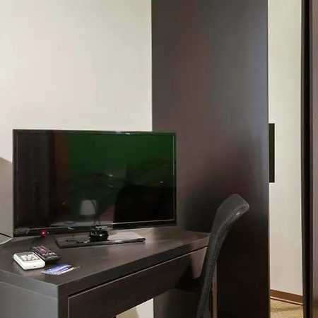 فندق مبيت وإفطار Tra L'etna E Il Mare 3*