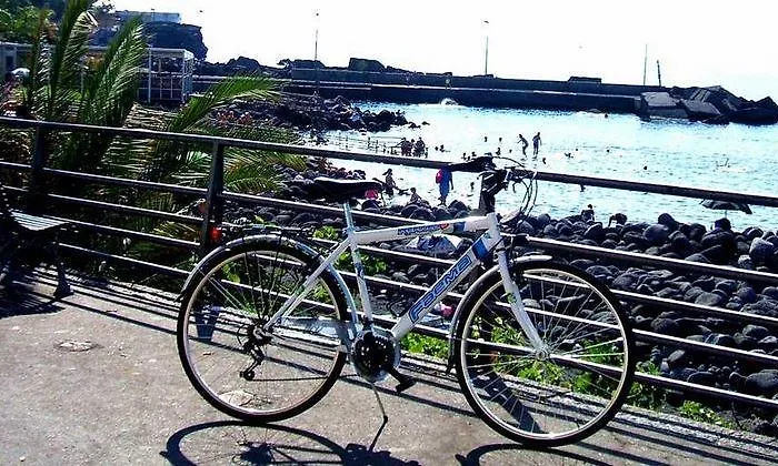 Bed and Breakfast Tra L'etna E Il Mare Κατάνια