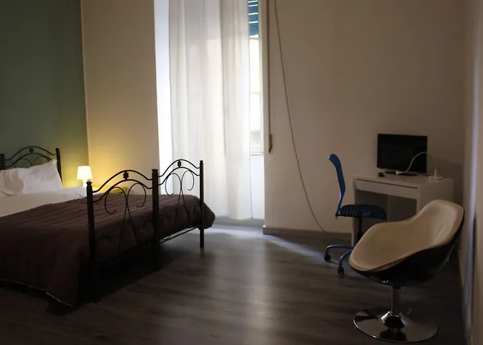 Bed and Breakfast Tra L'etna E Il Mare 3*