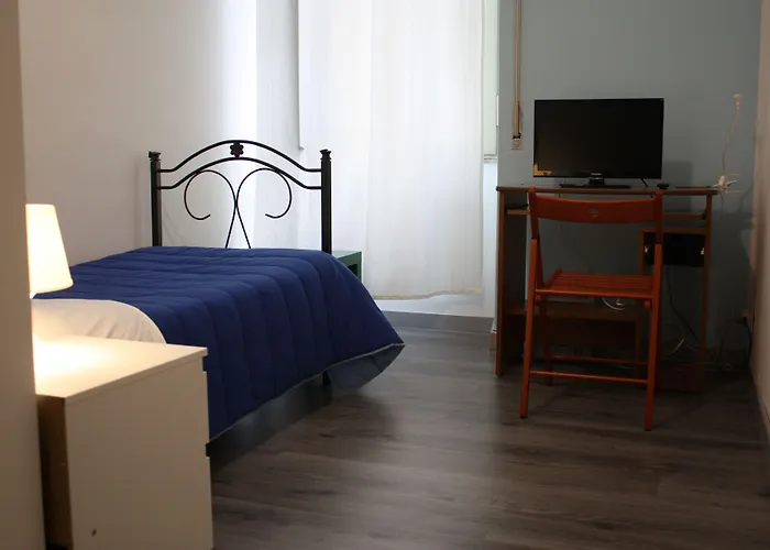 Bed and Breakfast Tra L'etna E Il Mare Κατάνια