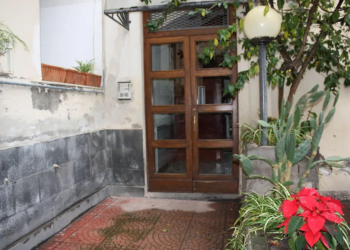 Bed and Breakfast Tra L'etna E Il Mare Κατάνια