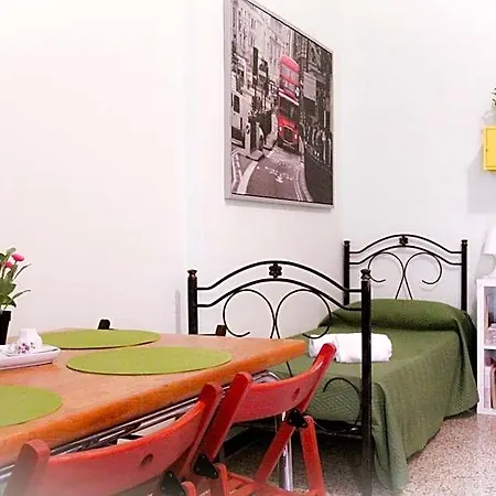 فندق مبيت وإفطار Tra L'etna E Il Mare 3*