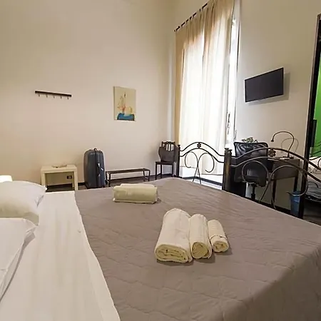 فندق مبيت وإفطار Tra L'etna E Il Mare 3*