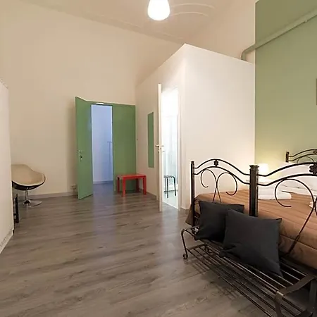 فندق مبيت وإفطار Tra L'etna E Il Mare 3*