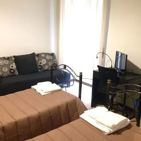 Tra L'etna E Il Mare