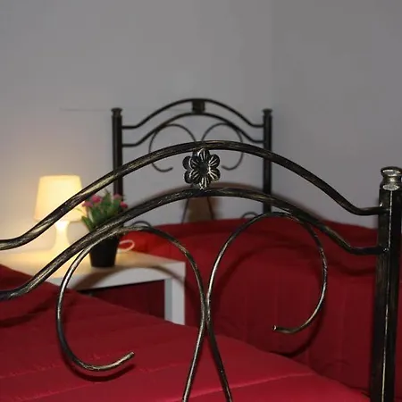 Oda ve Kahvaltı Tra L'etna E Il Mare